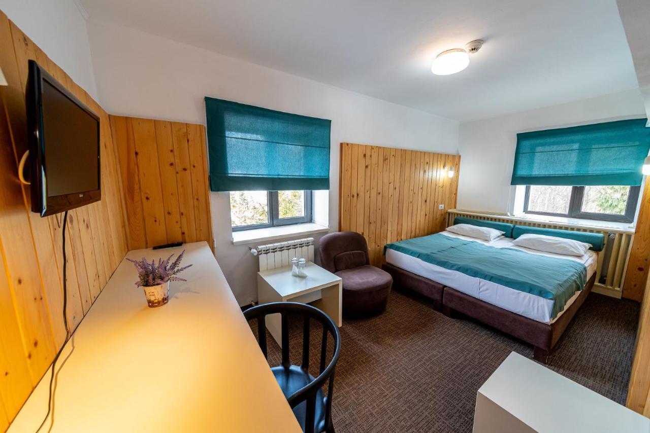 Complex Hotelier Cota O Mie Sinaia Extérieur photo