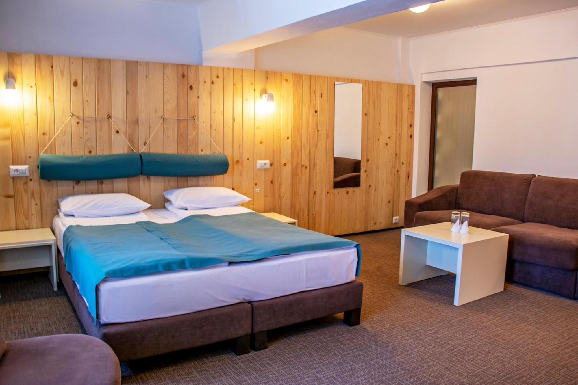 Complex Hotelier Cota O Mie Sinaia Extérieur photo